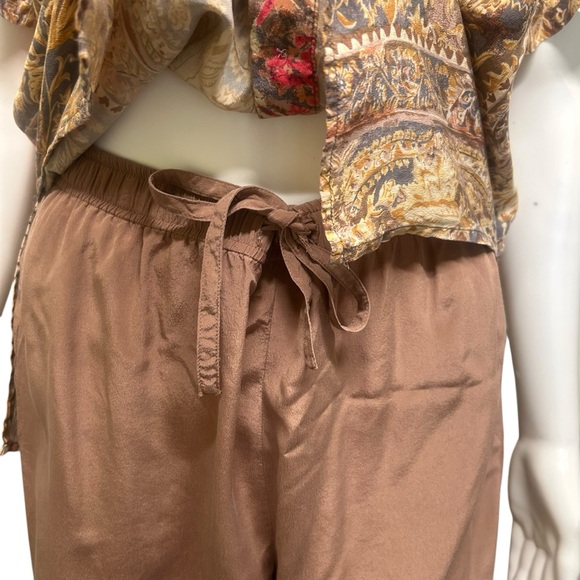 Everlap Vintage 100% Silk Pajama Set Size 8 Shell Buttons Paisley Print - Picture 6 of 8